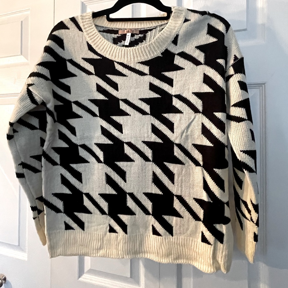 Cream and Black - 36 point 5 Herringbone Crew Neck Sweater